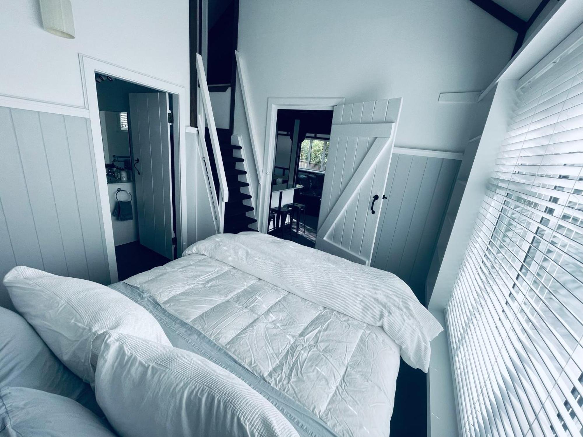 Experience Heritage, Live Modern Upper Hutt Eksteriør bilde